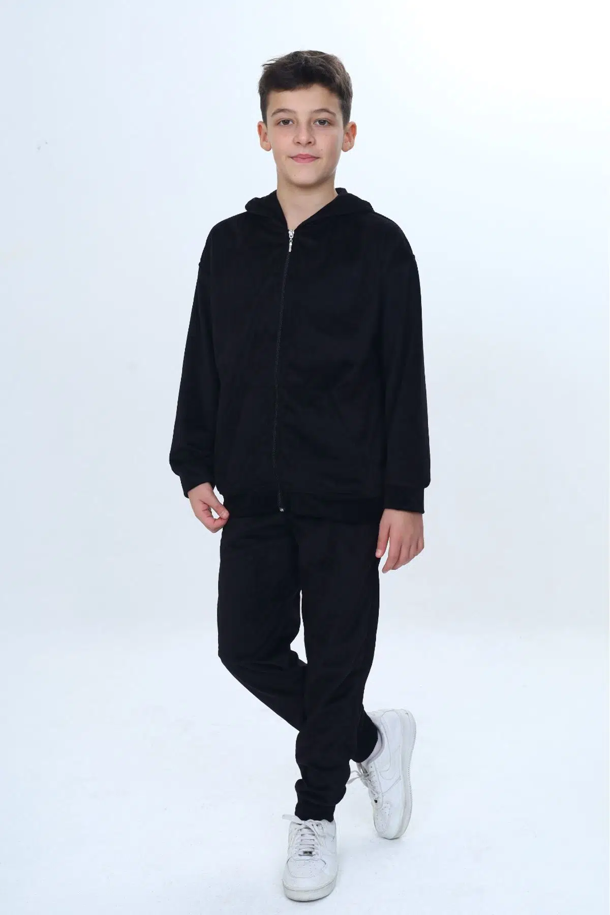 Toontoy Erkek Çocuk 2'li Takım Kapüşonlu Fermuarlı Sweatshirt &amp; Beli Paçası Lastikli Jogger Eşofman Altı - Kadife - Siyah